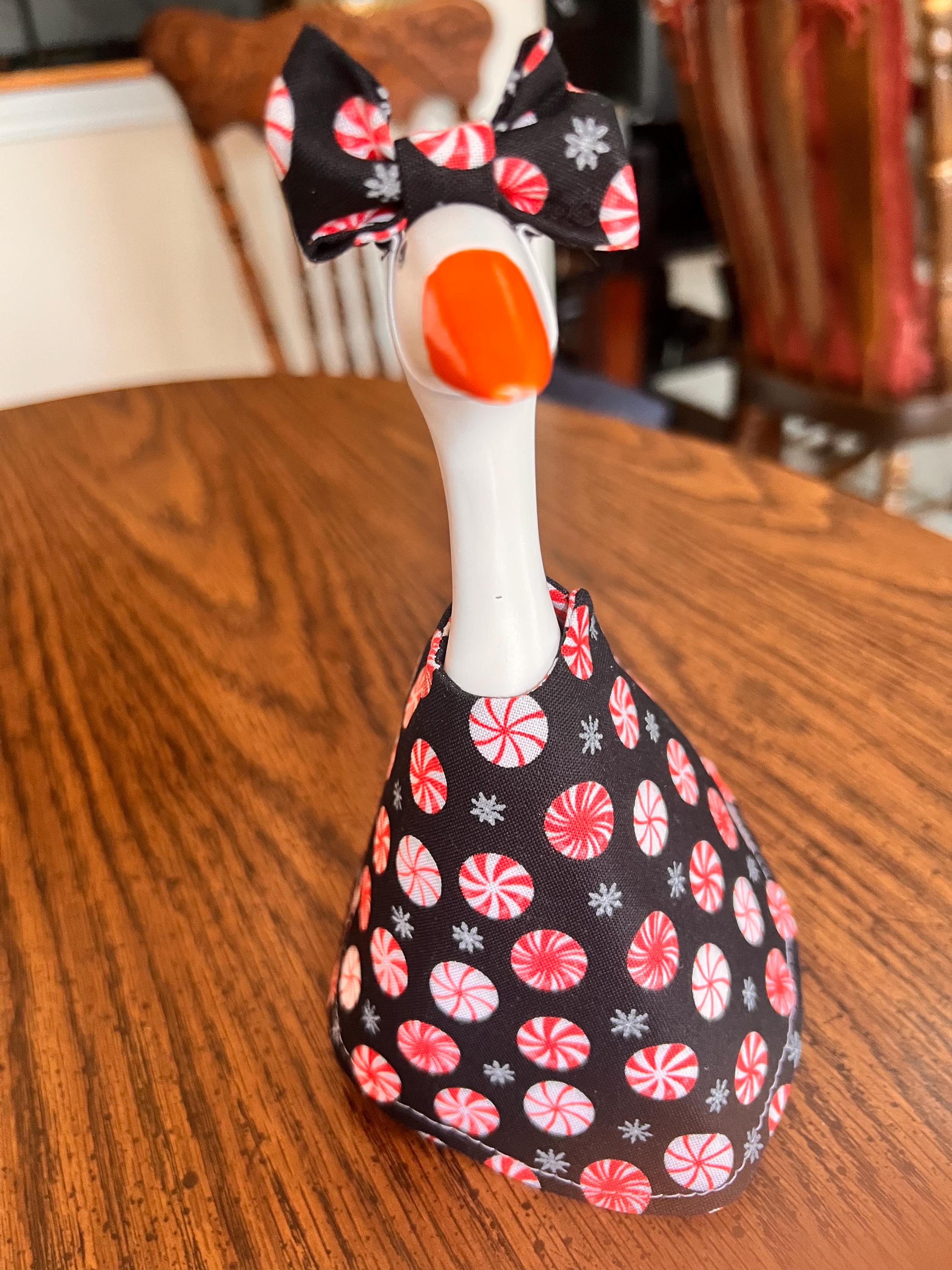 Christmas 7 inch desk goose outfits