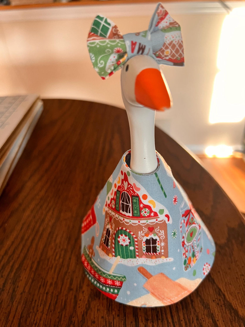 Christmas 7 inch desk goose outfits