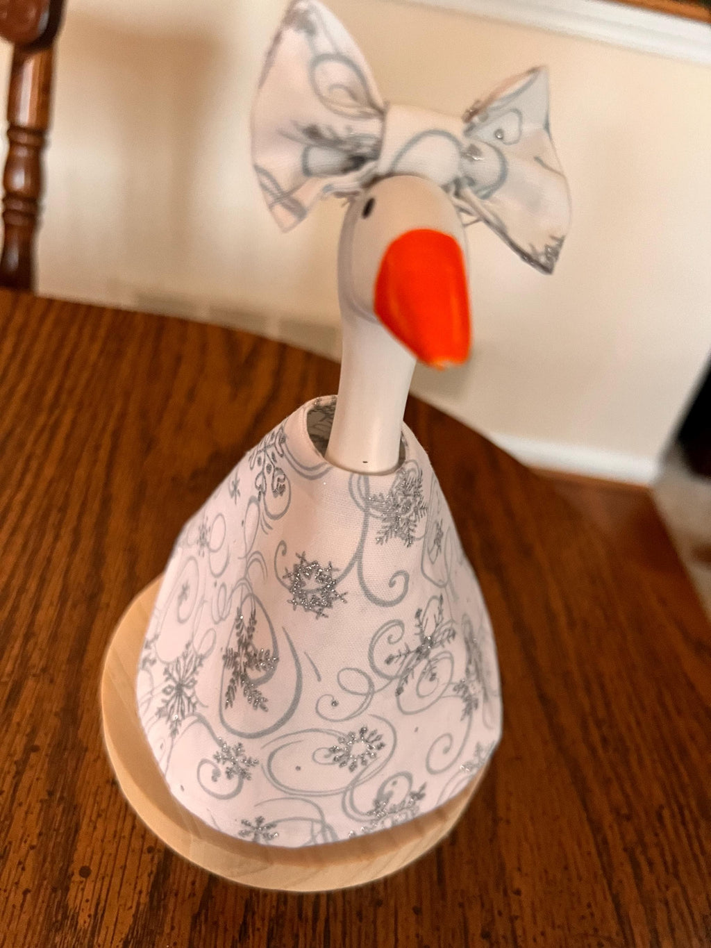 Christmas 7 inch desk goose outfits