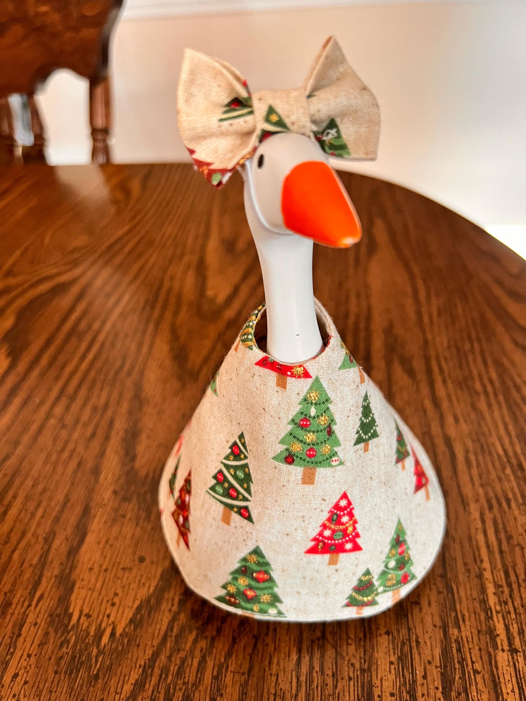 Christmas 7 inch desk goose outfits