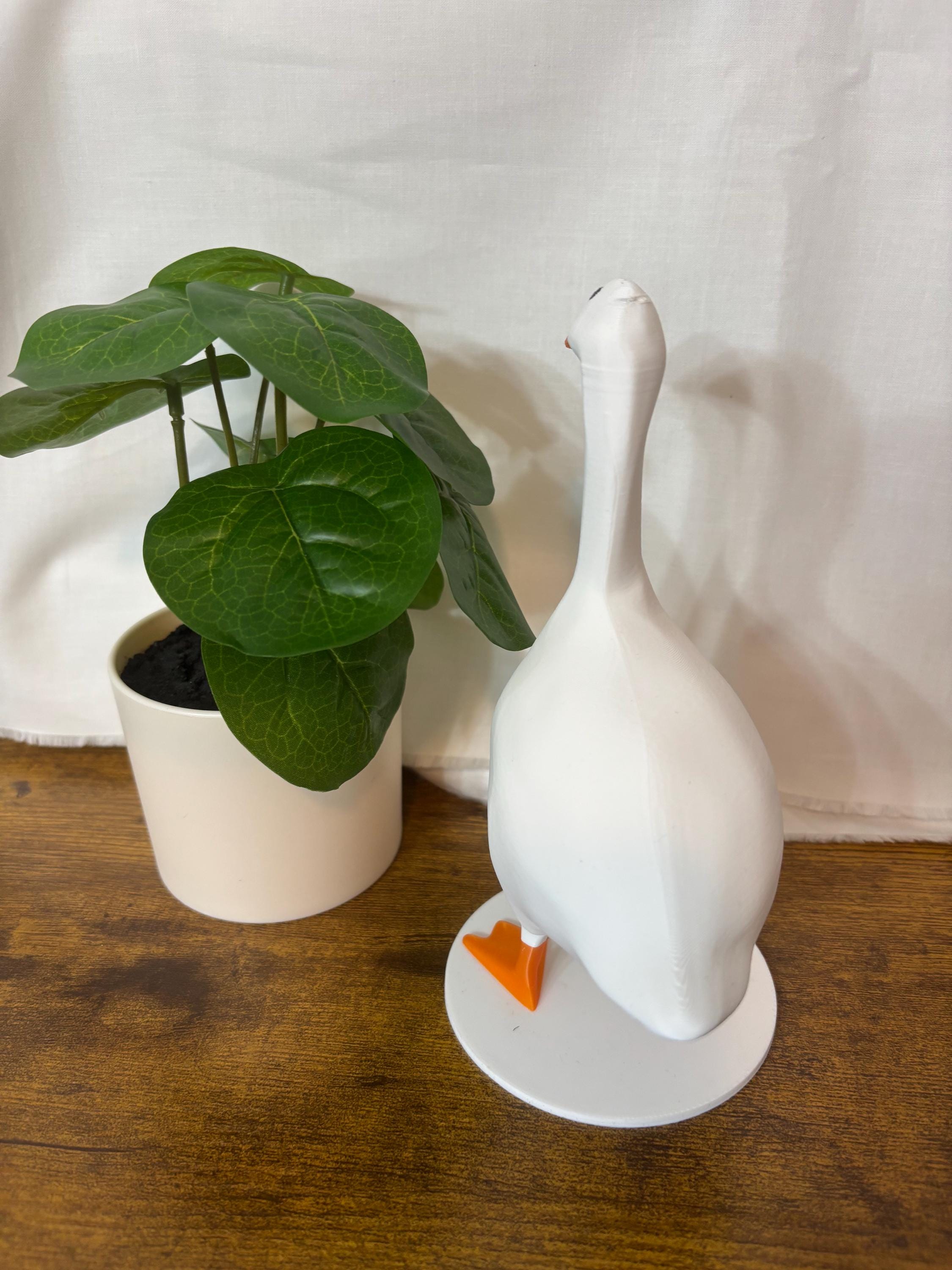 3D Printed Desk Goose – 7" PLA Filament Figurine, Office Decor